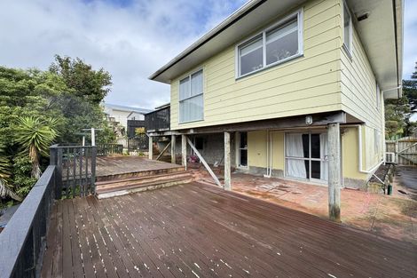 Photo of property in 129 Holborn Drive, Stokes Valley, Lower Hutt, 5019