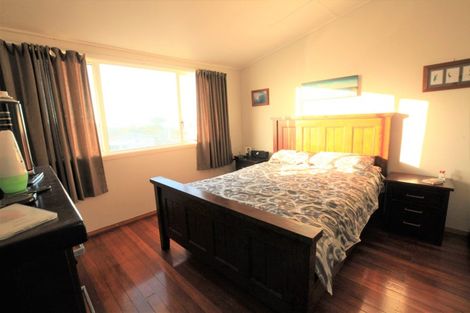 Photo of property in 25a-d Tireti Road, Titahi Bay, Porirua, 5022