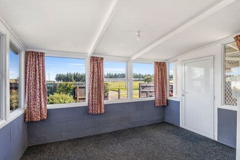 Photo of property in 124 Weraroa Road, Waverley, 4510