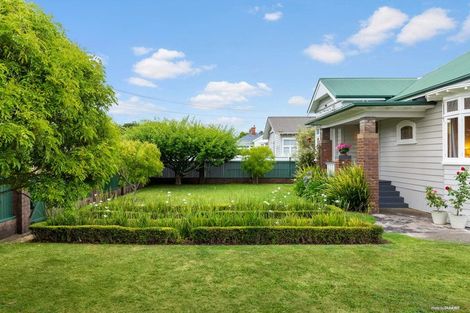 Photo of property in 38 Prospect Terrace, Pukekohe, 2120