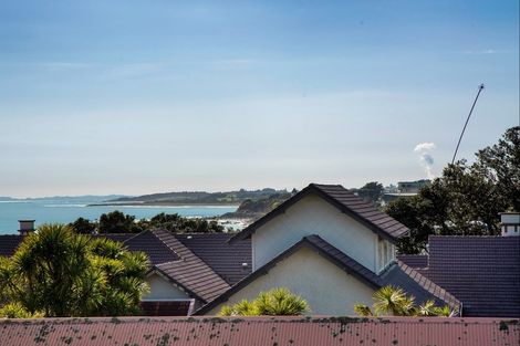 Photo of property in Devonport Apartments, 50/127 Saint Aubyn Street, New Plymouth, 4310