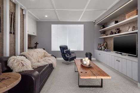 Photo of property in 235a Oceanbeach Road, Mount Maunganui, 3116
