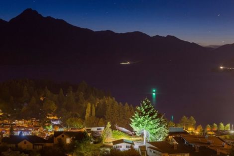 Photo of property in 8 Kent Street, Queenstown, 9300