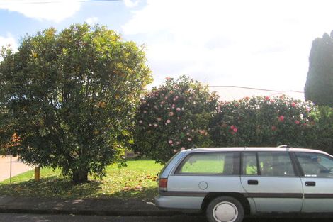 Photo of property in 1/3 Campbell Place, Papakura, 2110
