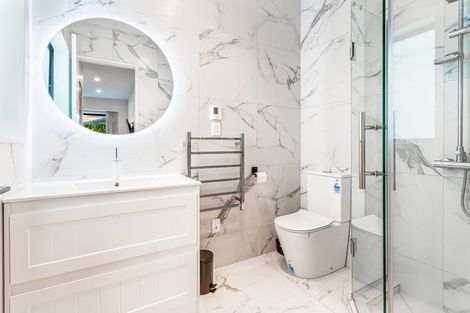 Photo of property in 17 Leebank Crescent, Riverhead, 0820