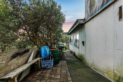 Photo of property in 7 Fernhaven Place, Massey, Auckland, 0614