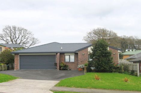 Photo of property in 58 Hewlett Road, Massey, Auckland, 0614