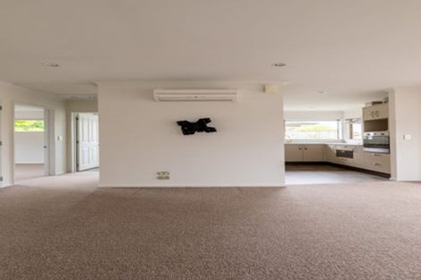 Photo of property in 3 Reeves Road, Rangiora, 7400