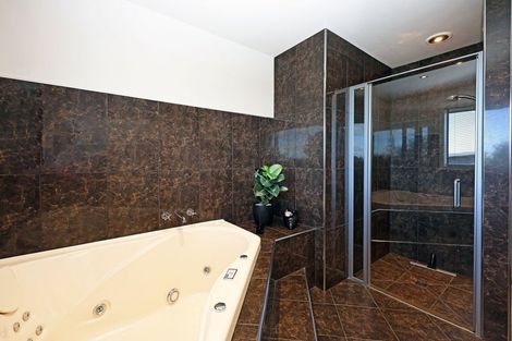 Photo of property in 21 North Ridge Drive, Oamaru North, Oamaru, 9400