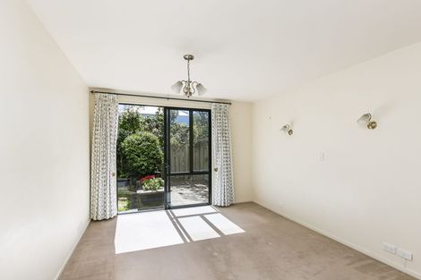 Photo of property in 150c Karori Road, Karori, Wellington, 6012