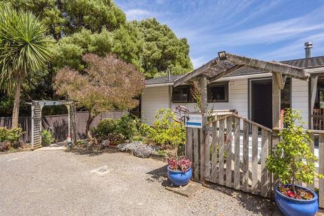 Photo of property in 222 Main Road South, Raumati South, Paraparaumu, 5032