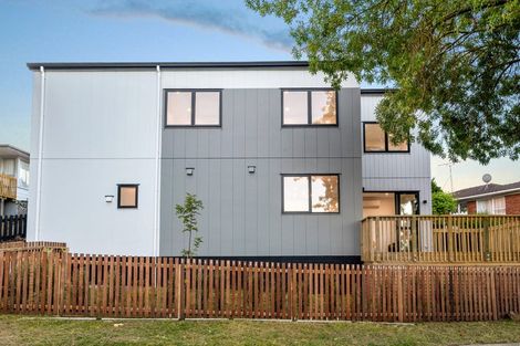 Photo of property in 29 Mirrabooka Avenue, Botany Downs, Auckland, 2010
