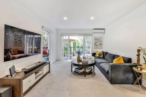 Photo of property in 119 Daffodil Street, Titirangi, Auckland, 0604