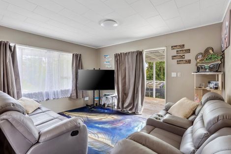 Photo of property in 3 Huruhuru Road, Massey, Auckland, 0614