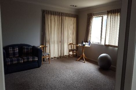 Photo of property in 24d Schnapper Rock Road, Schnapper Rock, Auckland, 0632