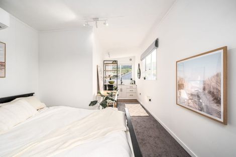 Photo of property in 53 Handyside Street, Tawa, Wellington, 5028