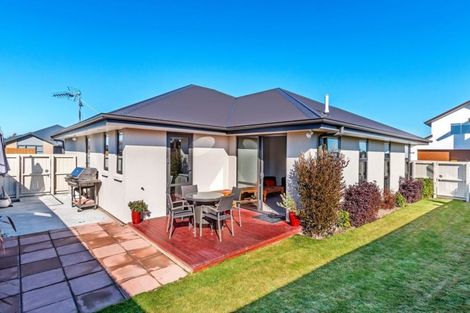 Photo of property in 15 Maitland Crescent, Rolleston, 7614