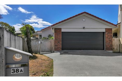 Photo of property in 38 Sailfish Drive, West Harbour, Auckland, 0618