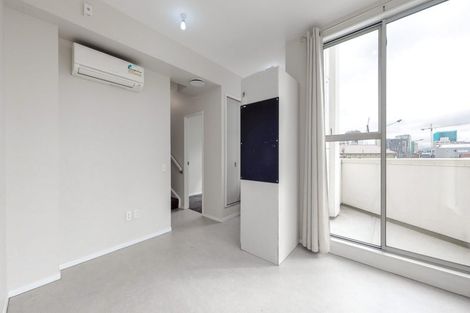 Photo of property in 31 Karo Drive, Te Aro, Wellington, 6011