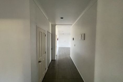 Photo of property in 16 Mangerton Lane, East Tamaki Heights, Auckland, 2016