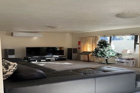 Photo of property in 2/11 Takutai Avenue, Bucklands Beach, Auckland, 2012