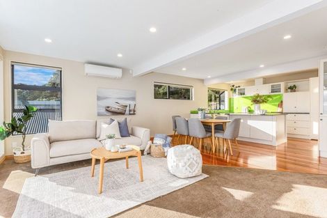 Photo of property in 24 Sunset Parade, Plimmerton, Porirua, 5026