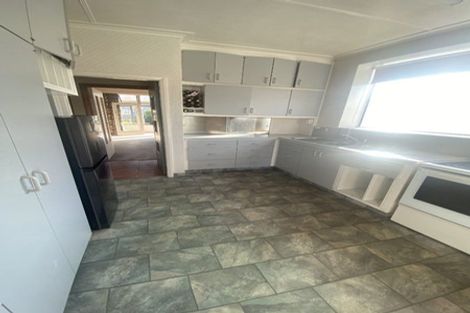 Photo of property in 107 Macandrew Road, South Dunedin, Dunedin, 9012