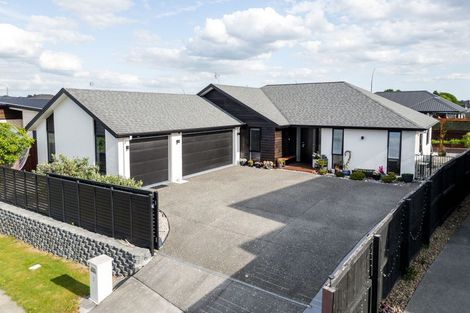 Photo of property in 5 Sydney Place, Flagstaff, Hamilton, 3210