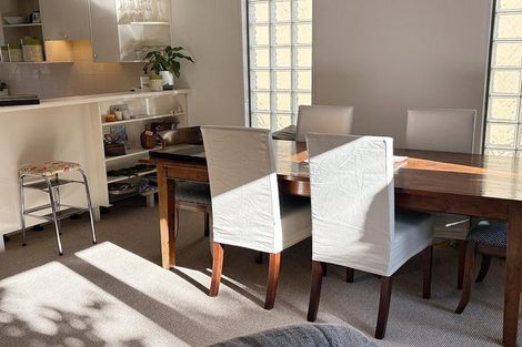 Photo of property in 2/28 Derby Street, St Albans, Christchurch, 8014