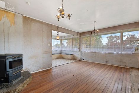 Photo of property in 102 Kawaha Point Road, Kawaha Point, Rotorua, 3010