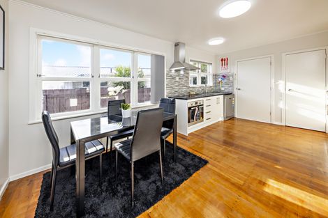 Photo of property in 62 Friedlanders Road, Manurewa, Auckland, 2102