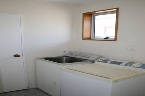 Photo of property in 27 Peverel Street, Riccarton, Christchurch, 8041