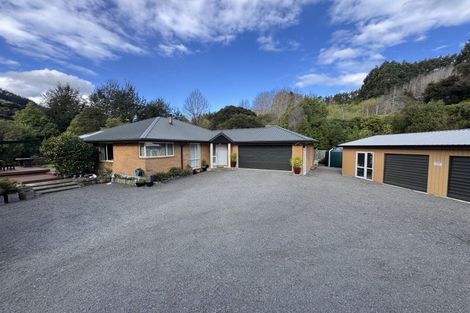 Photo of property in 205 Okuti Valley Road, Little River, 7591