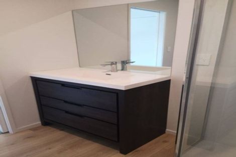 Photo of property in 2u1 Scotland Place, Hillcrest, Hamilton, 3216