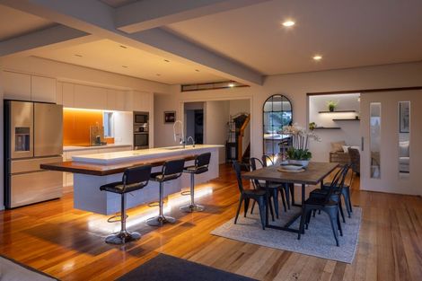 Photo of property in 12 George Street, Hospital Hill, Napier, 4110