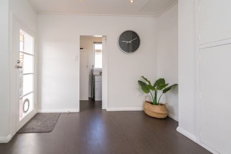 Photo of property in 253 Macandrew Road, Forbury, Dunedin, 9012