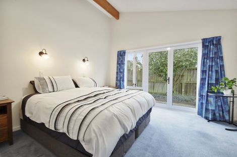 Photo of property in 17 Seagrave Place, Ilam, Christchurch, 8041