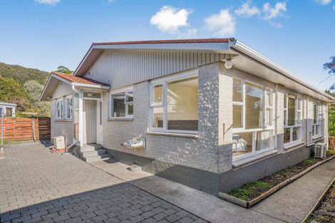 Photo of property in 288 Riverside Drive, Waterloo, Lower Hutt, 5011