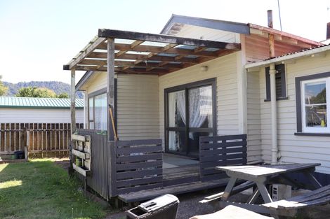 Photo of property in 15 Waikato Esplanade, Ngaruawahia, 3720