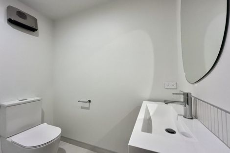 Photo of property in 2/107 Smith Street, Woolston, 8062