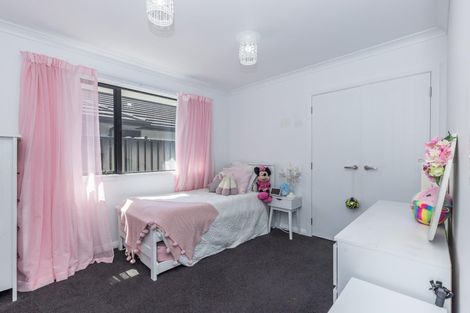 Photo of property in 2 Oak Ridge Drive, Te Awamutu, 3800