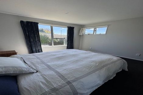 Photo of property in 2 Hawkswood Place, Avonhead, Christchurch, 8042