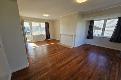 Photo of property in 85-87 Banks Street, Marfell, New Plymouth, 4310