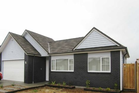 Photo of property in 12 Brumbie Way, Karaka, Papakura, 2113