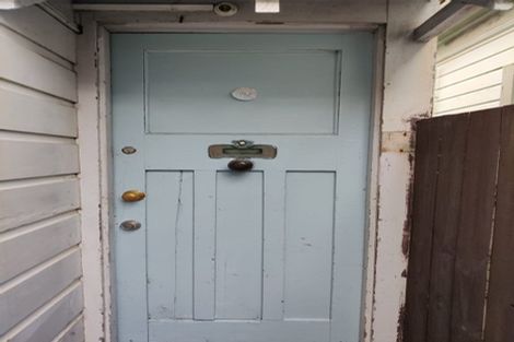 Photo of property in 135 Wallace Street, Mount Cook, Wellington, 6021