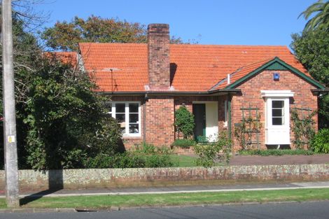 Photo of property in 43 Huia Road, Papatoetoe, Auckland, 2025