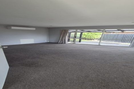 Photo of property in 28 Kirsten Place, Parklands, Christchurch, 8083