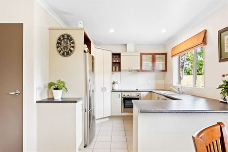 Photo of property in Waimanu Bay Village, 9/1 Piriti Drive, Te Atatu Peninsula, Auckland, 0610