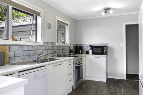Photo of property in 11 Te Hatepe Avenue, Taupo, 3330