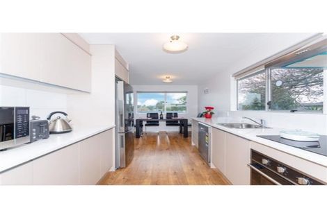 Photo of property in 3 Surman Place, Glen Eden, Auckland, 0602